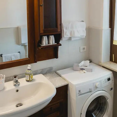 Casa Ginev Room & Apartments
