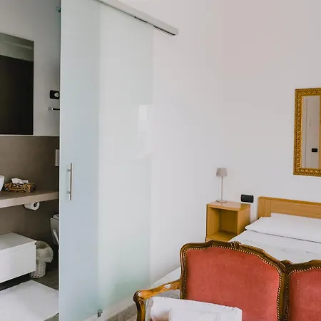 Casa Ginev Room & Apartments *