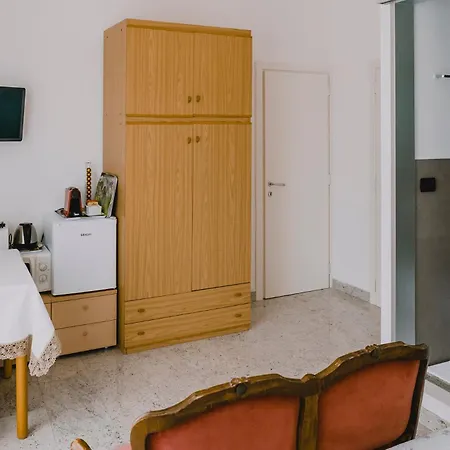 Casa Ginev Room & Apartments Apartment