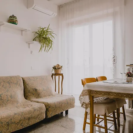 Casa Ginev Room & Apartments *