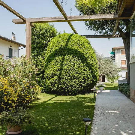Casa Ginev Room & Apartments Bed & Breakfast Bardolino