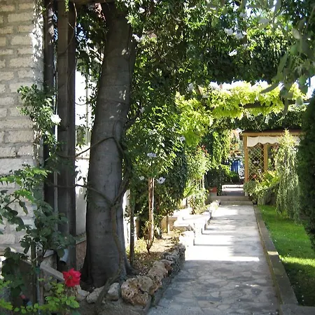 Casa Ginev Room & Apartments Bardolino
