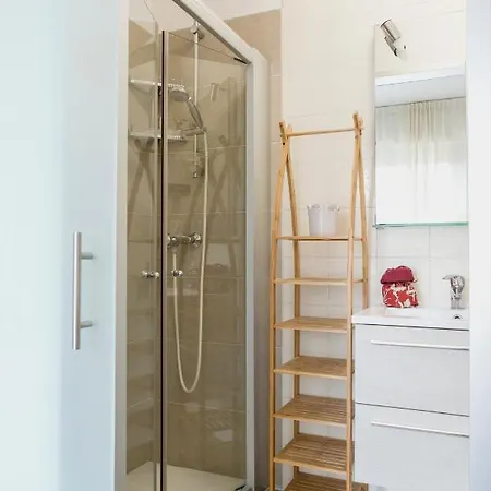 Casa Ginev Room & Apartments *